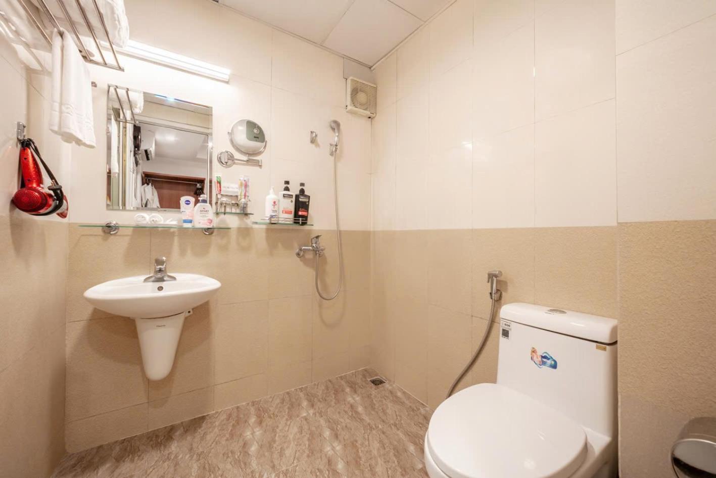 A25 Hotel - 46 Chau Long Hanoi Dış mekan fotoğraf