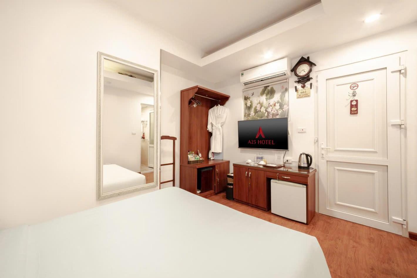 A25 Hotel - 46 Chau Long Hanoi Dış mekan fotoğraf